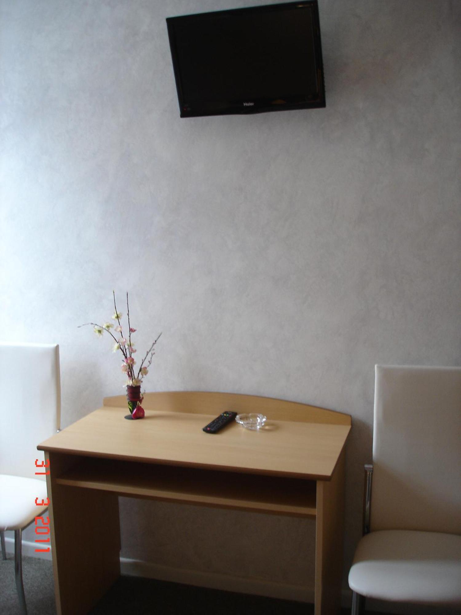 Hotel George Montmelian Ngoại thất bức ảnh